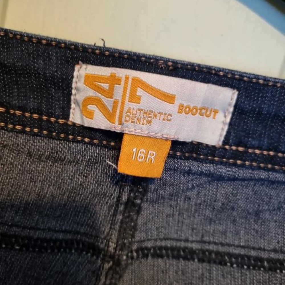 Classic Black GarmentRegular jean